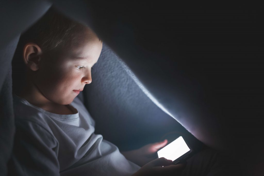 Why parents shouldn't spy on their kids on the Internet